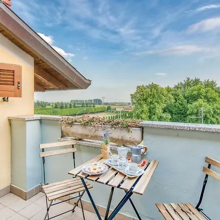 Two-bedroom In * Romentino